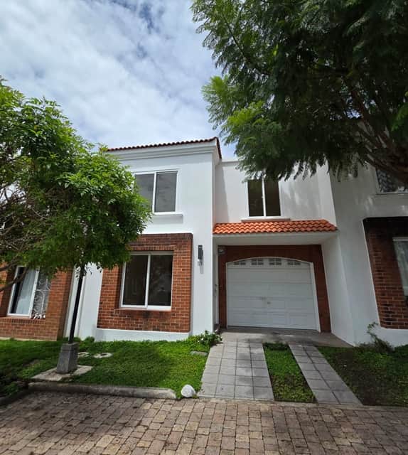 Casa en venta en Villa Nueva
