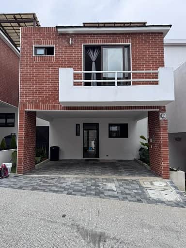 Casa en venta en Fraijanes, Guatemala · 3 hab