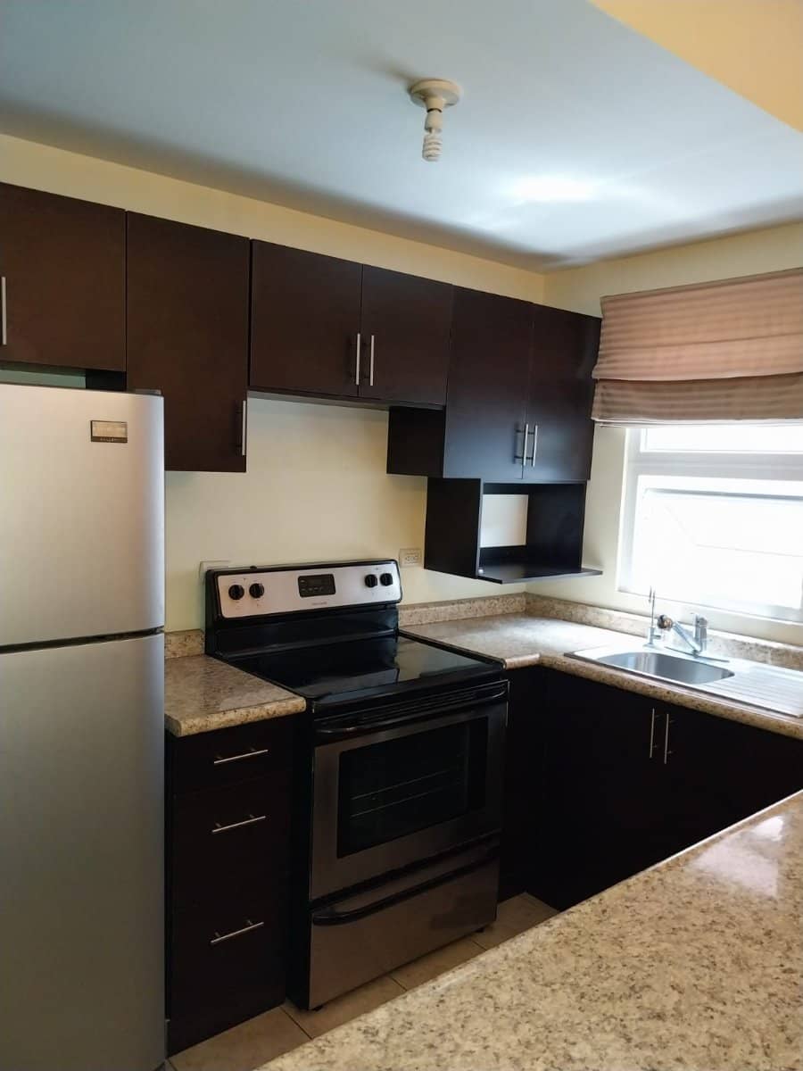 Apartamento en Renta - Edificio Entreluces Km 13.5 CAES