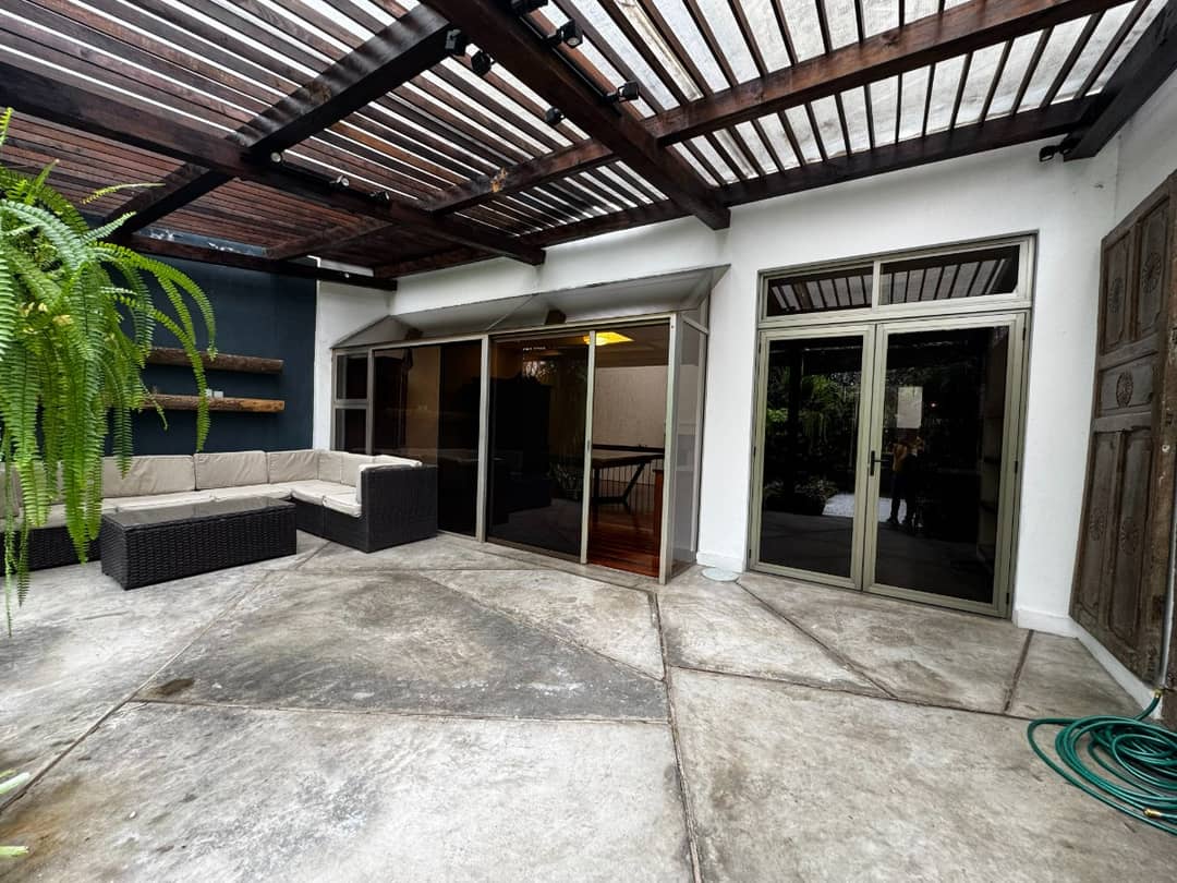 Casa en Venta en Exclusivo Sector Zona 10 las Margaritas