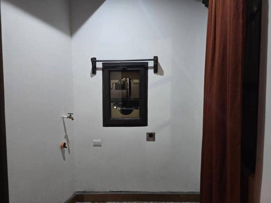 En renta, apartamento en condominio de 1 habitación en Santa Lucía Milpas Altas
