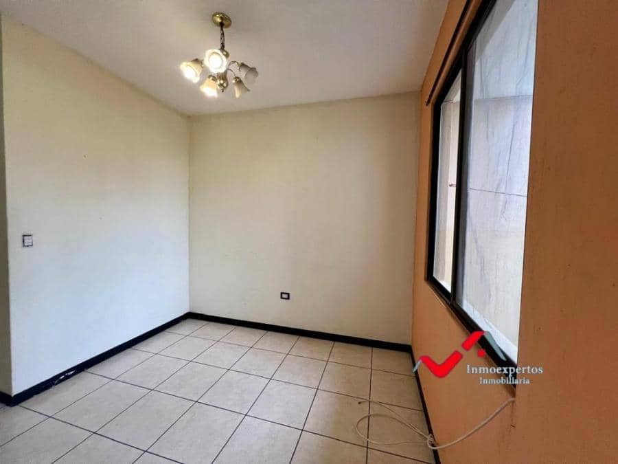 Casa en Venta en Pinares Zona 8 de Mixco