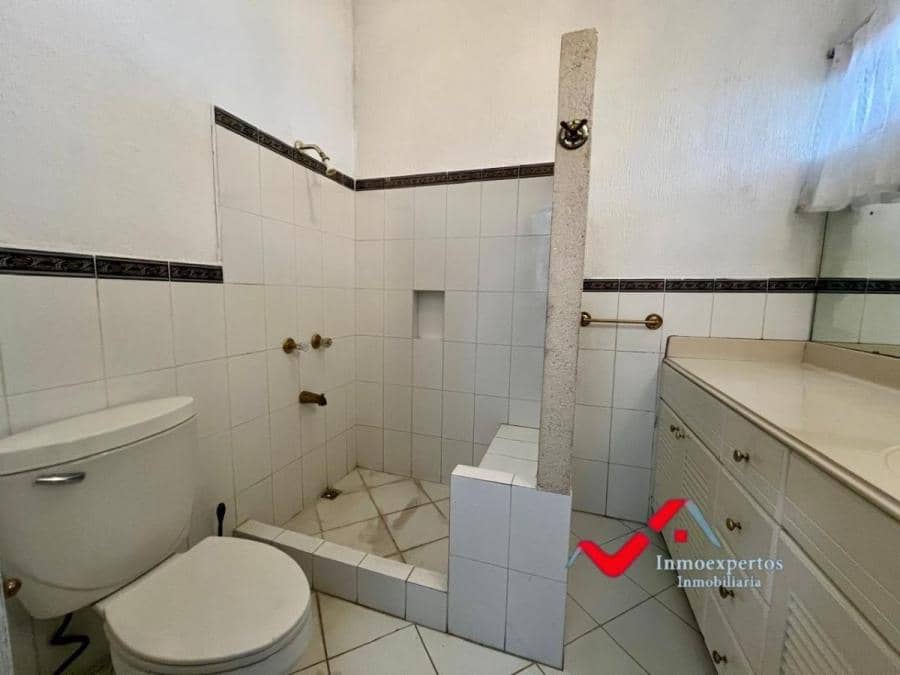 Casa en Venta en Carretera a el Salvador Km 10, Condominio Montebello Ii