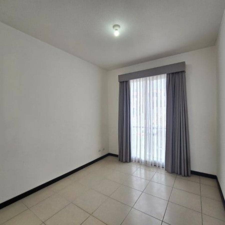Casa en Venta San Cristóbal con 4 Habitaciones