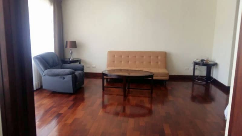 Apartamento Amueblado de 1 Hab. en Renta Zona 10