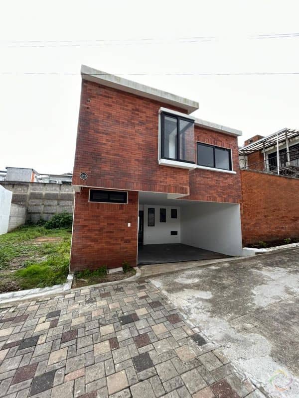 Casa en Venta, Condominio Cascata