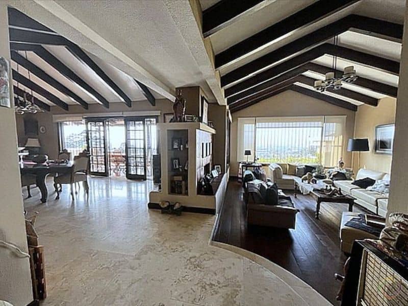 Casa en La Montaña zona 16