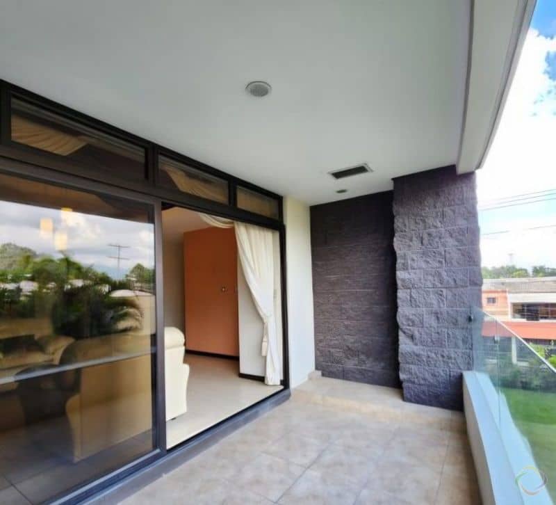 Apartamento Edificio Mirage, Las Charcas, Zona 11, para inversion
