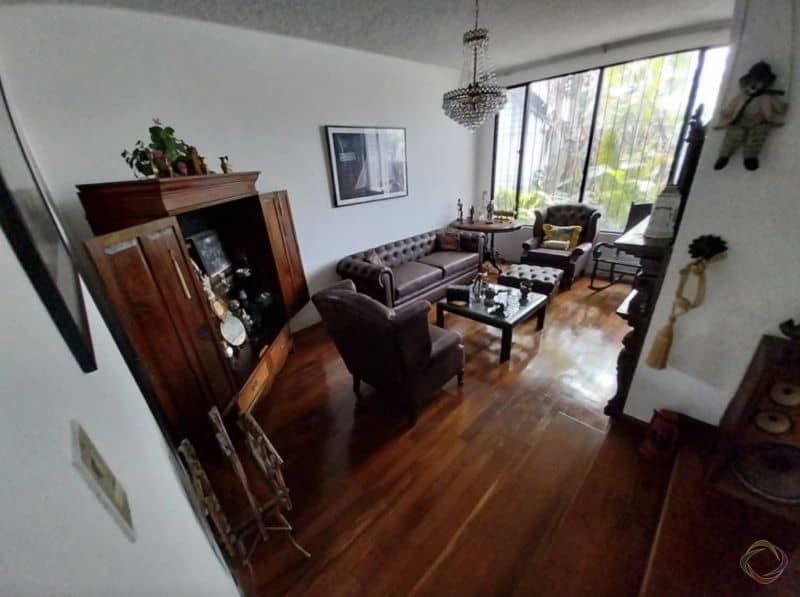 Casa en condominio la Montaña zona 16