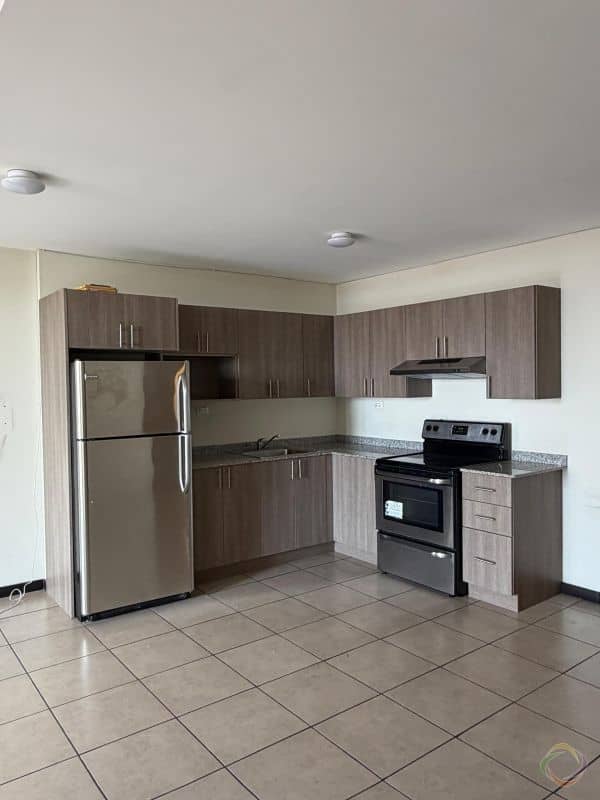 Renta de Apartamento en Torre Barcelona,zona 9