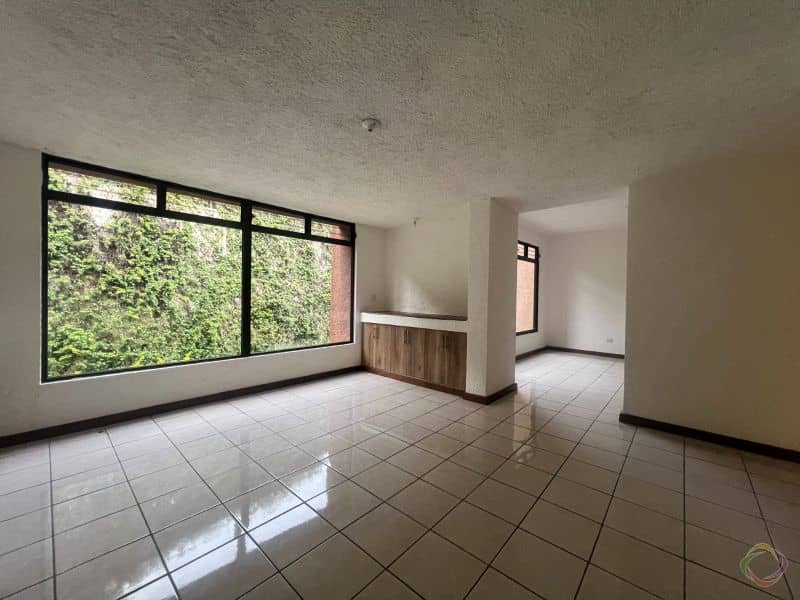 Apartamento en Condominio la Solana San Lazaro zona 15
