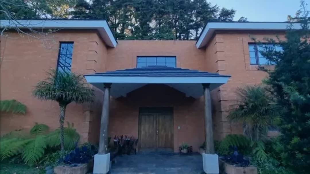 Amplia Casa en Renta Y/o en Venta en Muxbal