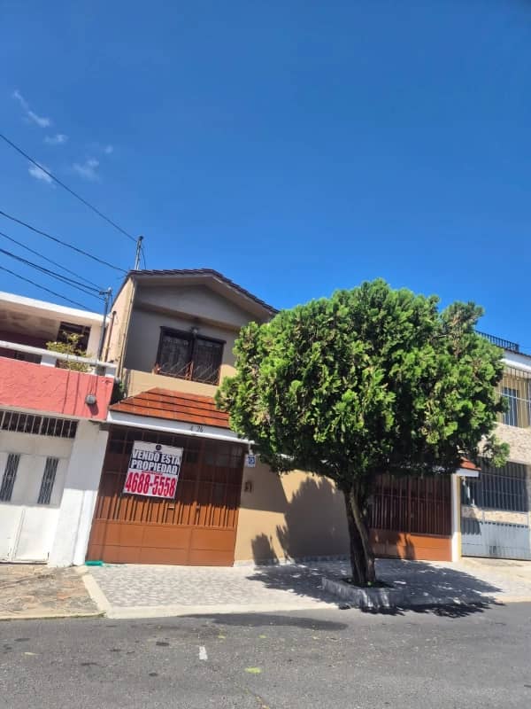casa en venta en zona 2 de Mixco