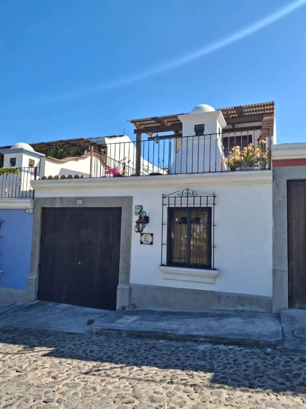 Casa en venta en Barrio Las Campanas, San Pedro Las Huertas, Sacatepéquez