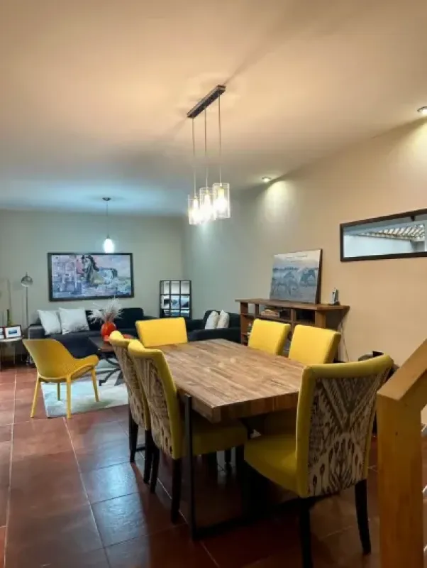 Casa con estilo moderno en Renta Condominio Km. 14