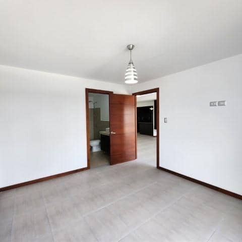 Precioso Apartamento en Renta Edificio Alandra Zona 10, Guatemala