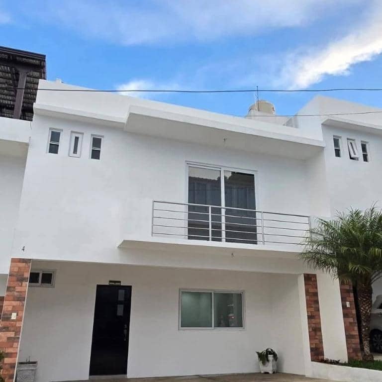 Se vende linda casa en San Cristóbal, Mixco, Guatemala