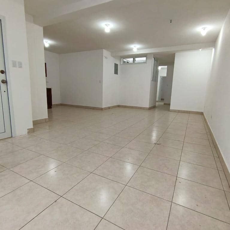 Apartamento en renta a 5 minutos de Calzada Roosevelt, Ciudad de Guatemala