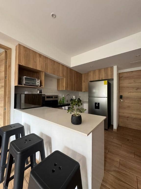 Apartamento Amueblado en Renta Zona 9 Cendana, Ciudad de Guatemala
