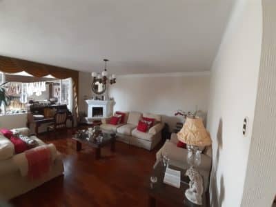 En Venta Casa de Cuatro Dormitorios y Estudio en Carretera a El Salvador