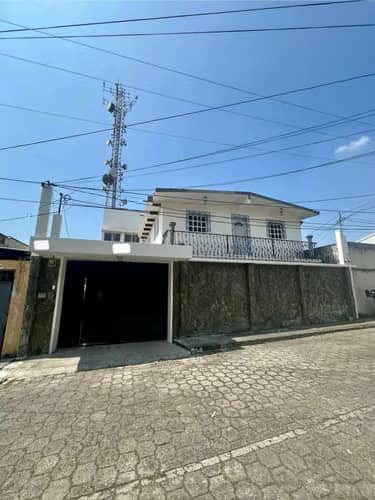 Vendo amplia propiedad dentro de Garita en El Zapote zona 2, excelente ubicación.