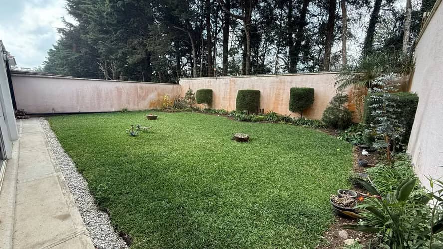 Amplia Casa en Venta en Portal del Bosque 1 Caes Km 22.5