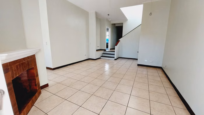 Casa en Venta en Condominio Carretera a Fraijanes.