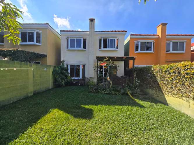 Casa en Venta en Loma Verde - Fraijanes
