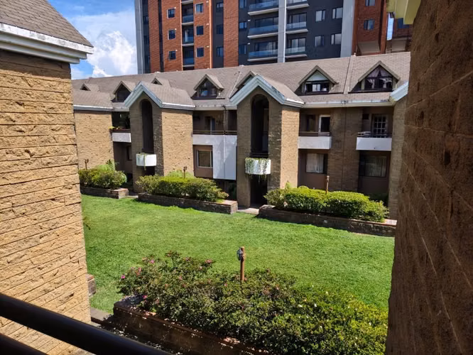 Zona 13 Condominio Cantabria Townhouse en venta