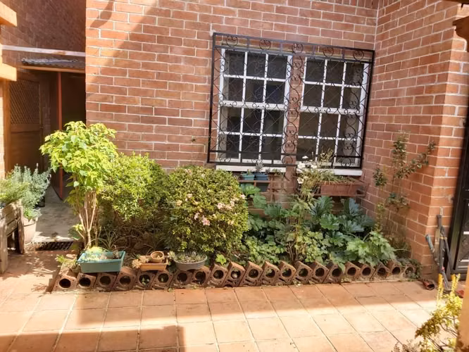 Vendo Bonita Casa en Jardines de Altamura