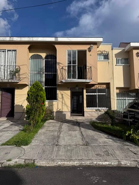 Casa en venta en San Jose Pinula
