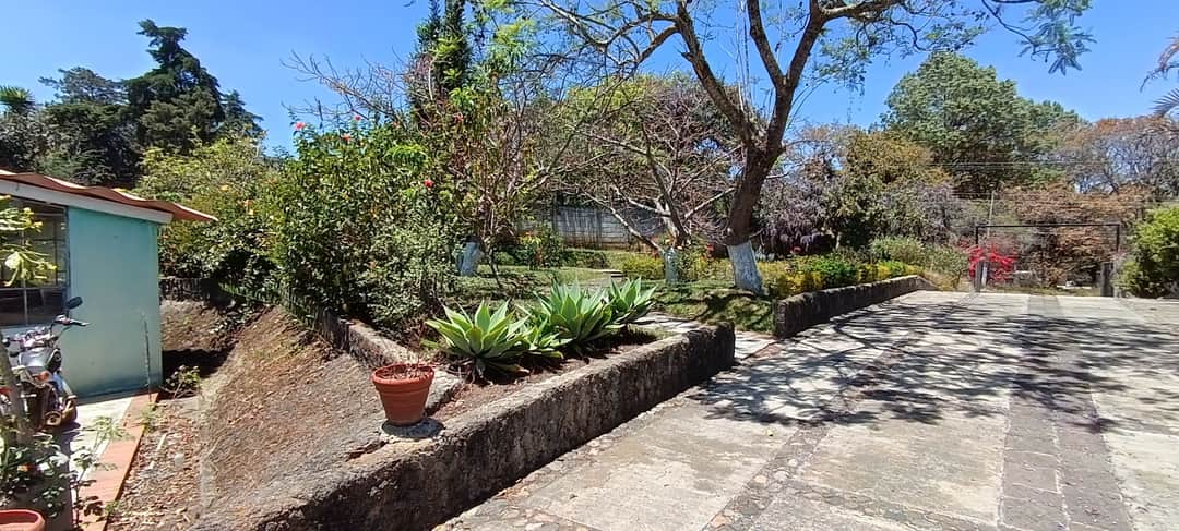 Vendo Terreno en Granjas Yumar carretera al Club la Montaña, Mixco ruta a San Juan Sacatepequez