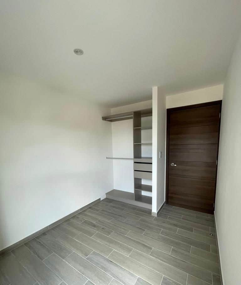 Se Alquila Apartamento en Parque 10