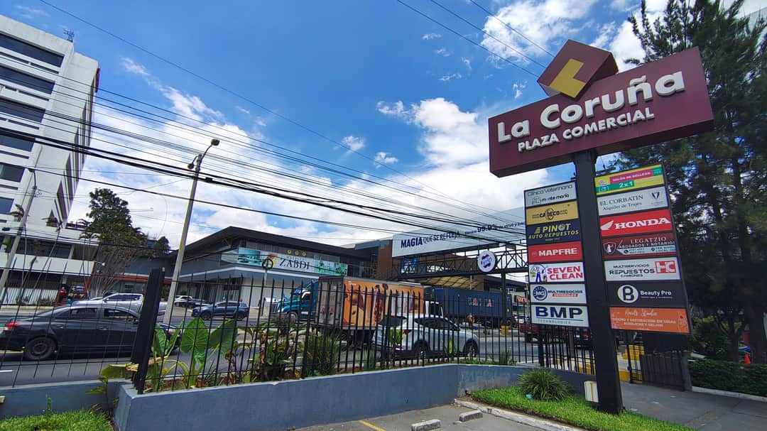 Local Comercial en Venta · Centro Comercial la Coruña