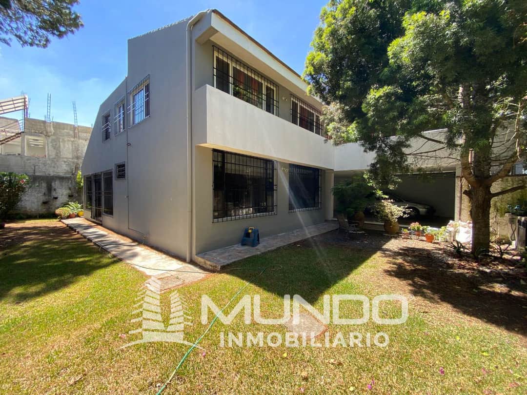 Casa en Renta en Zona 16 en Condominio