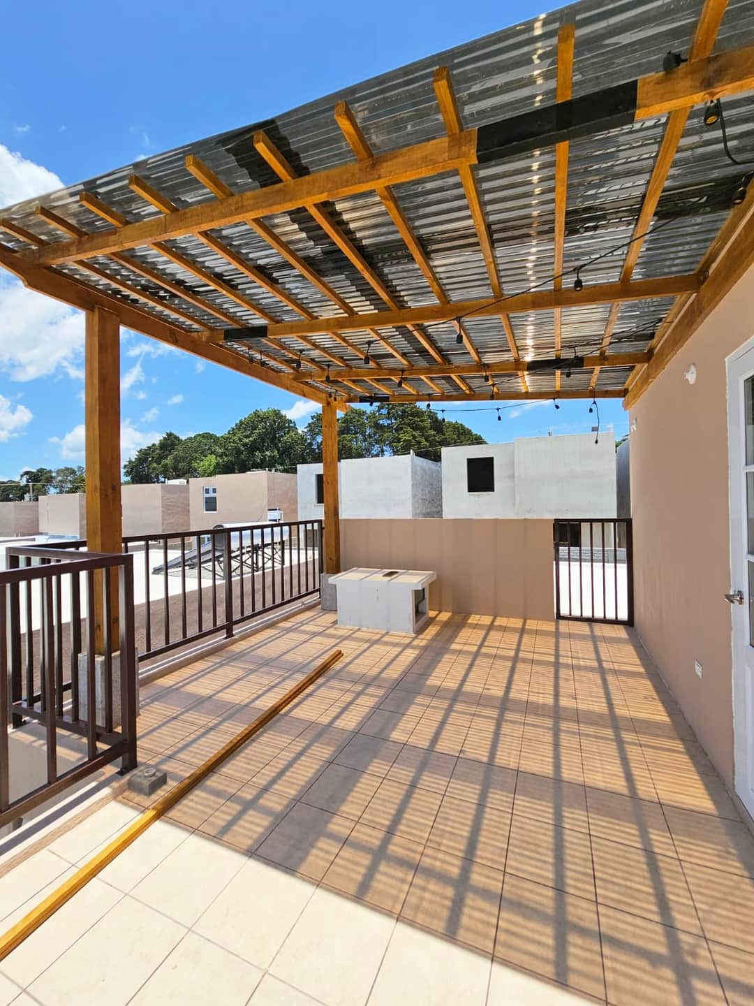 Casas Nuevas, CArretera a El Salvador!!