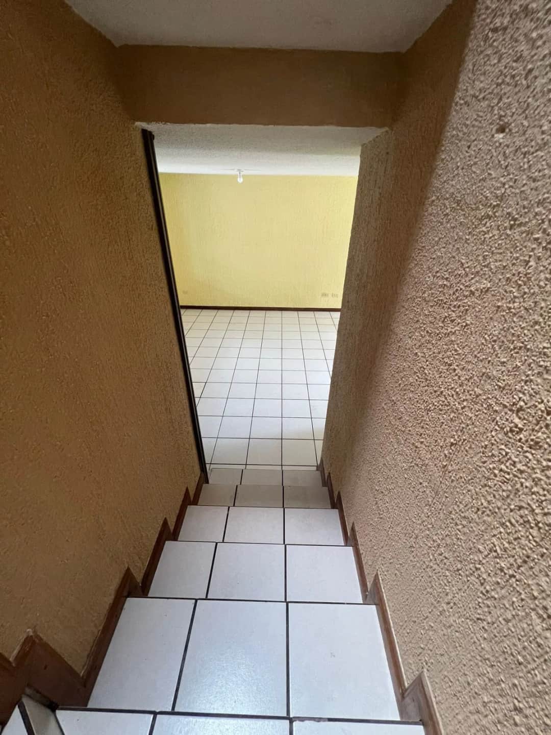 Casa de 5 habitaciones en venta, Zona 7 Mixco