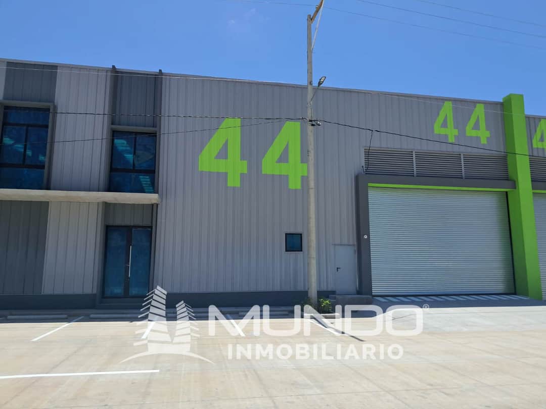 BODEGAS EN RENTA SOBRE LA CARRETERA CA-9, AMATITLÁN