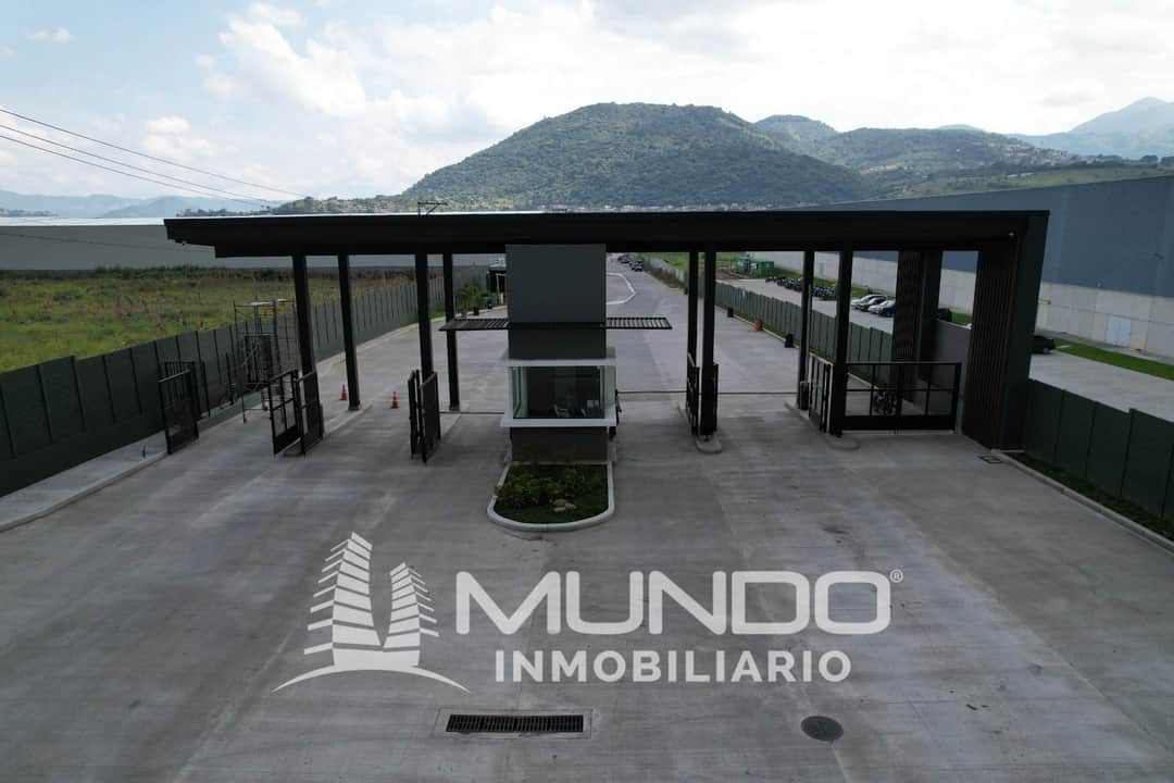 BODEGAS EN RENTA SOBRE LA CARRETERA CA-9