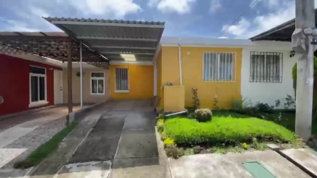 Vendo Casa en San Jose Pinula. San Jose de las Fuentes 1. Residenciales San Jose
