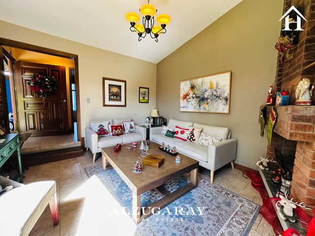 Casa en venta en Mixco, Guatemala · 5 hab