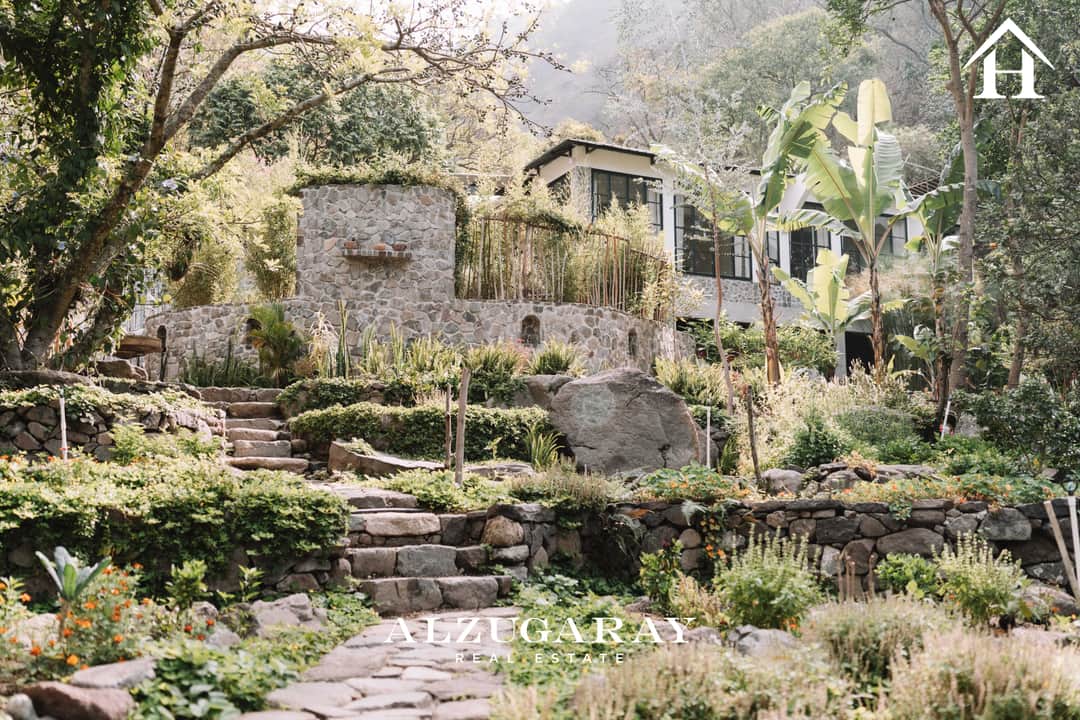 CASA ÚNICA, RETIRO NATURAL DE LUJO 1 HAB + CABAÑA / TZUNUNÁ, ATITLÁN