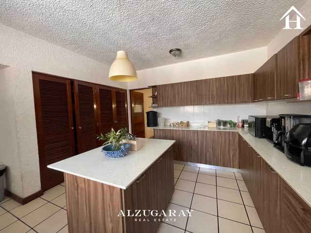 Casa en alquiler en Zona 15, Guatemala · 4 hab
