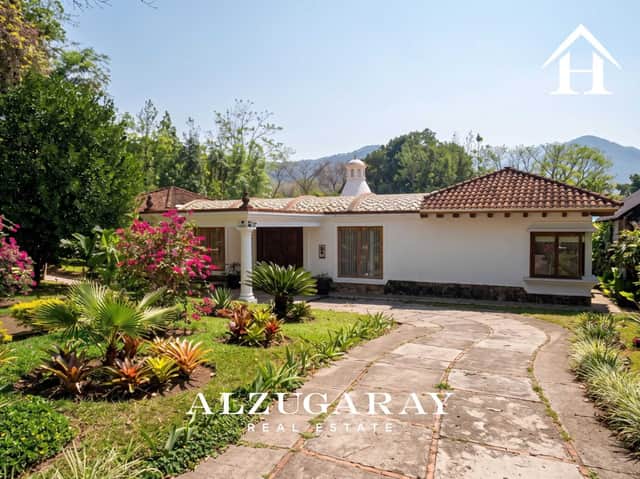 Casa en venta en Escuintla · 4 hab · 328 m²