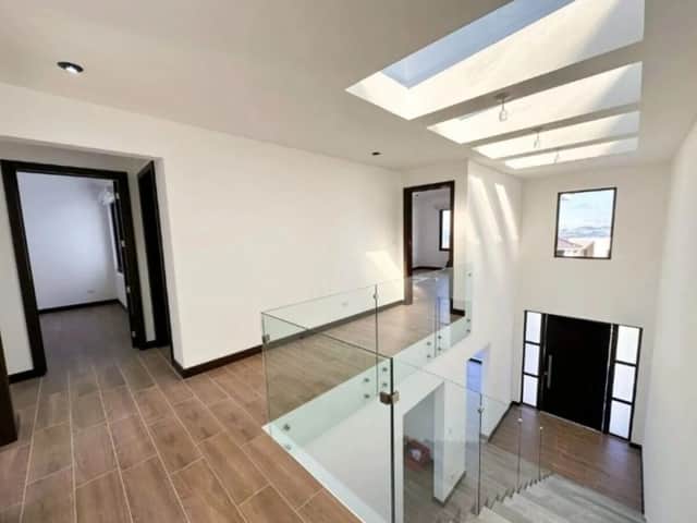 Casa en alquiler en Zona 16, Guatemala · 4 hab
