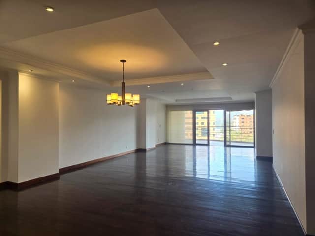 Apartamento en venta en Zona 14, Guatemala · 3 hab