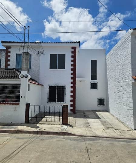 Casa en venta en Villa Nueva, Guatemala · 4 hab · 125 m²