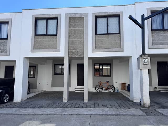 Casa en venta en Fraijanes, Guatemala · 4 hab · 181 m²
